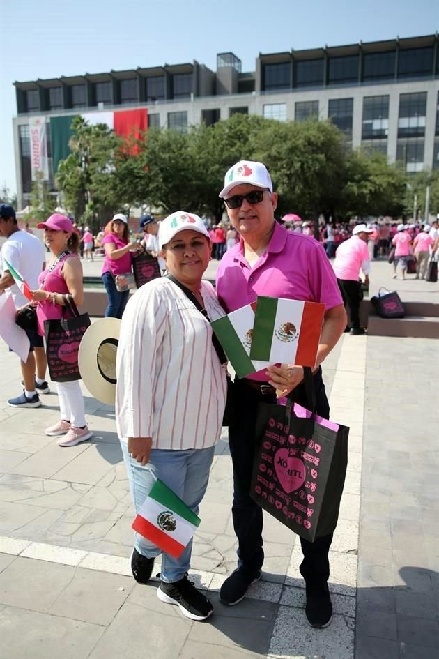 Olga Alicia Ruiz y Juan Alvarado