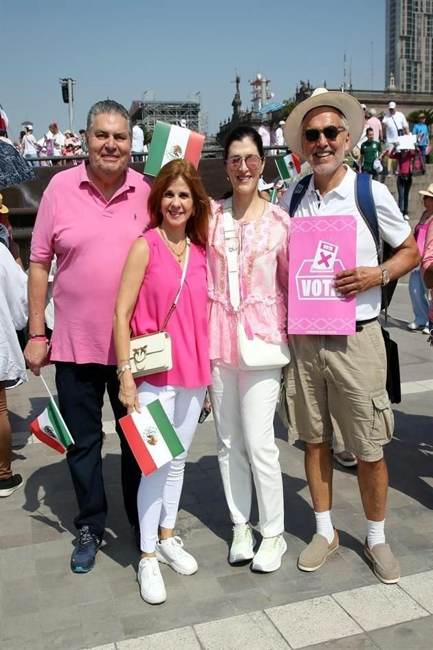 Rodolfo Castuera, María Julia Zubieta y Landa de Castuera, Cristina Sada de Zorrilla y Diego Zorrilla