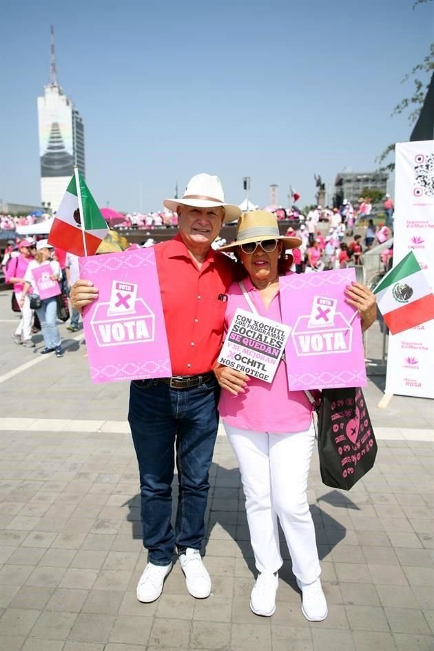 Felipe González y Vicky de Gónzález