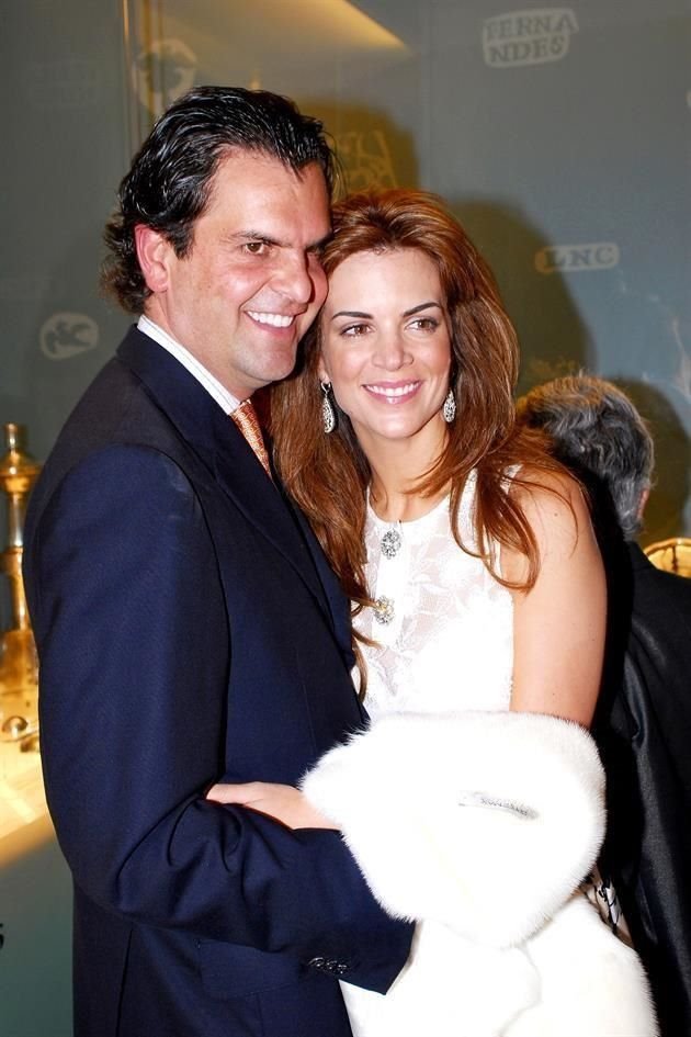 2005. En este año se casó con Sofía Aspe, de quien se separó en el 2011.