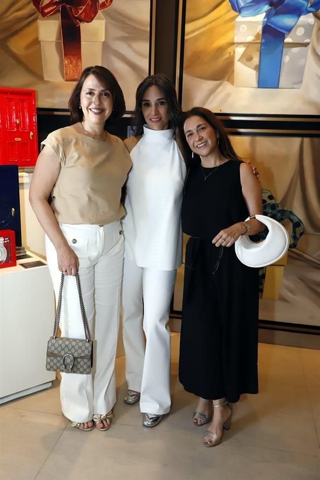 Bárbara Martínez, Catalina Zambrano y Mimi González