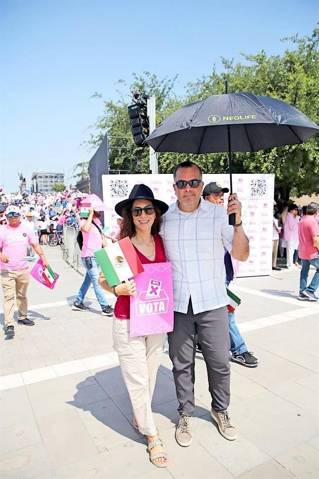 Georgina Mayer de Maltos y Gerardo Maltos