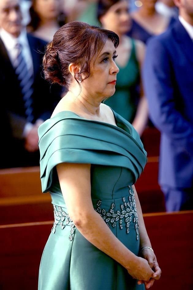 Leticia Peña Gallegos, mamá del novio<br>