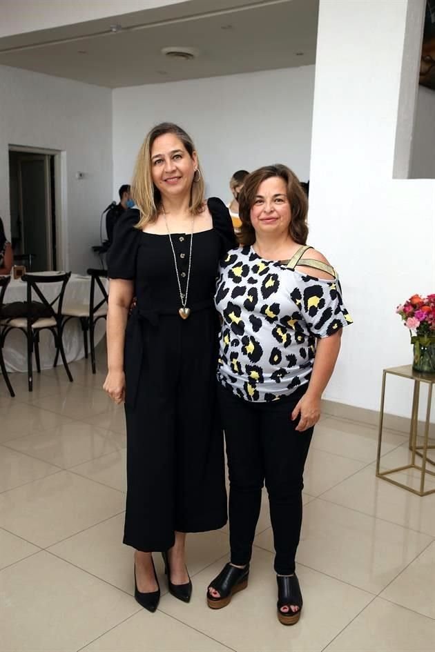 Adriana Cortés y Zulema Morales