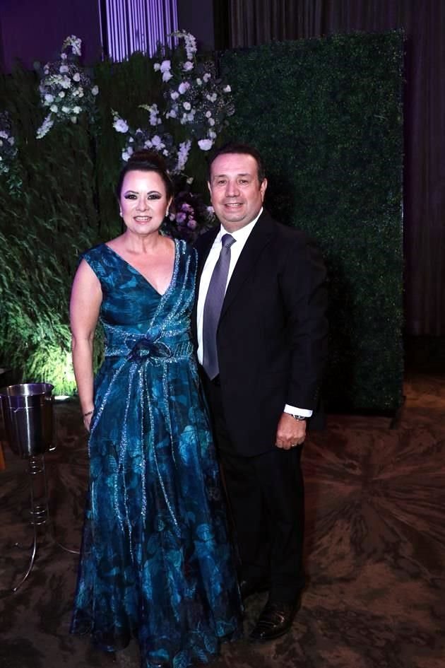 Ethel Rodríguez de Rodríguez y Antonio Rodríguez Treviño