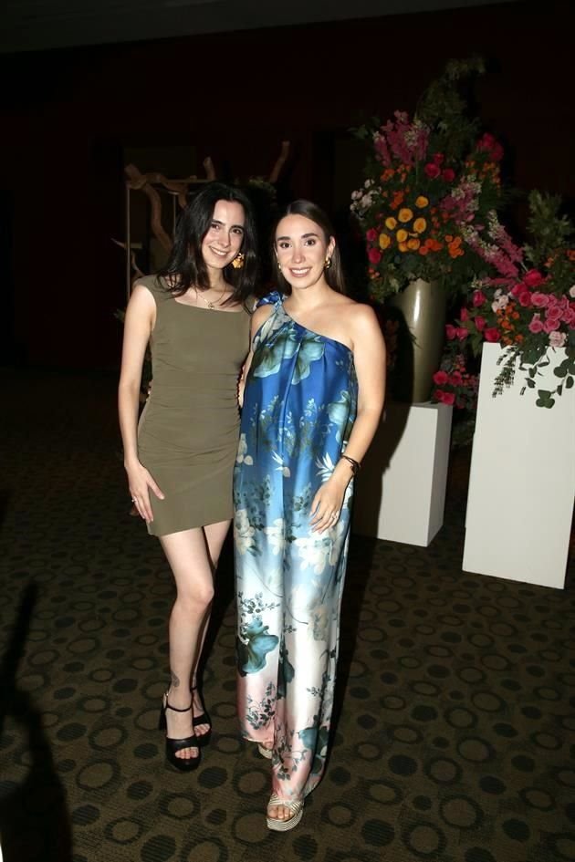 Sofía Menchaca y Cynthia Luna