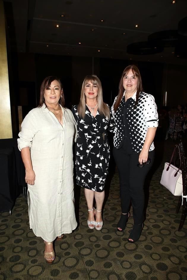 Patricia Tapia, Miriam Hinojosa y Edith Dávila