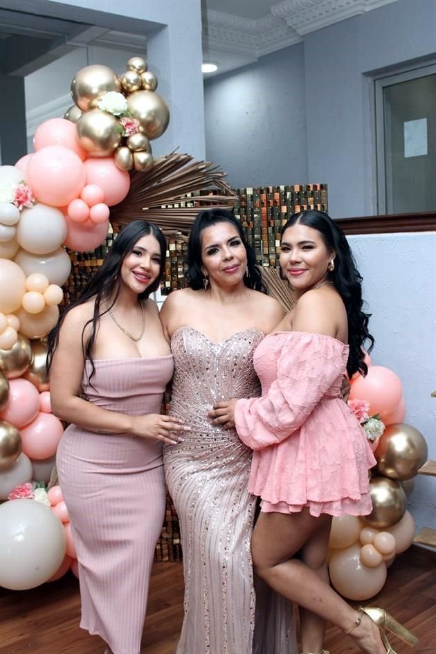 Sofía Eguía, Martha Herrera y Sarahí Eguía