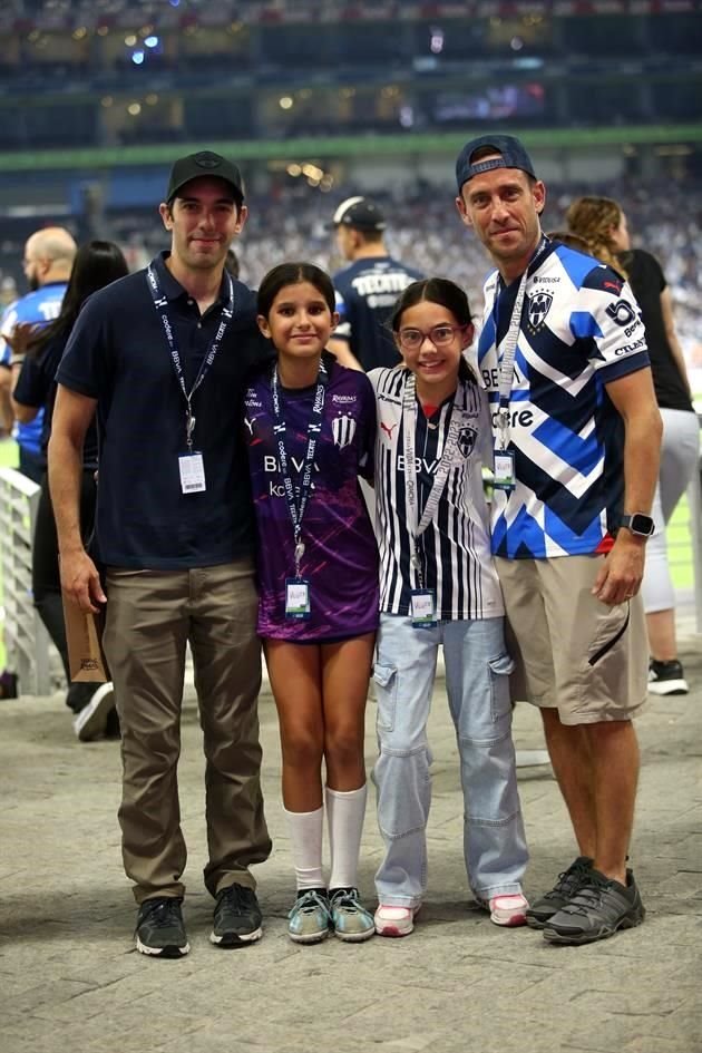 Jaen Rodríguez, Briell Rodríguez, Cata Rodríguez y Adrián del Castillo