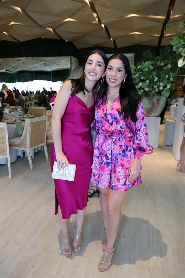 Daniela Villarreal y Valeria Villarreal