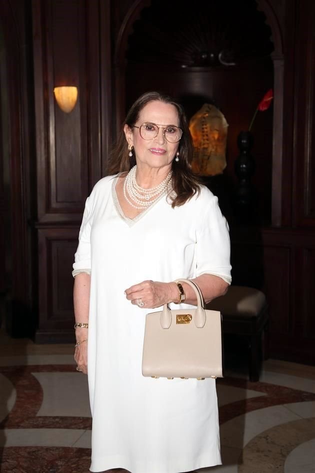 Elvira Lozano de Todd
