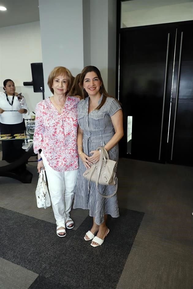 Magda O. de Cantú y Adriana Balderas de Garza