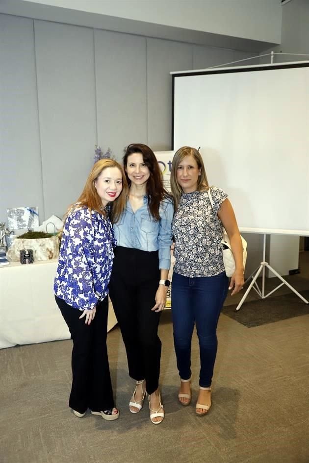 Betty Mancillas, Mayerling Elizondo y Claudette Villa