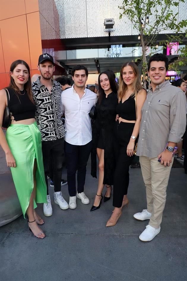 Isabela Canales, Diego Villarreal, Diego de la Torre, Ara Tonda, Marcela Mascareñas y Gonzalo de la Torre