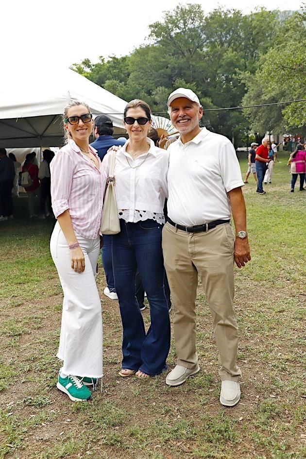 Paulina Zorrilla, Cristina Sada de Zorrilla y Diego Zorrilla