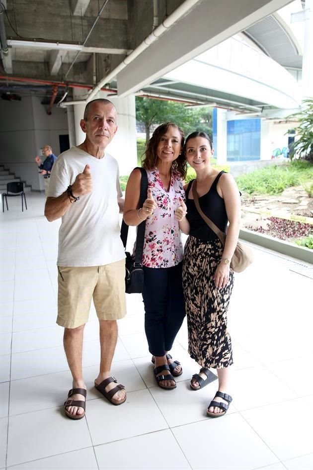Ricardo Siwady, Katya Garza de Siwady y Katya Siwady