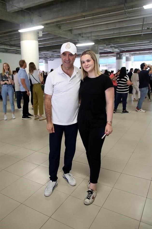 Luis Miguel Salvador y Luisa Salvador