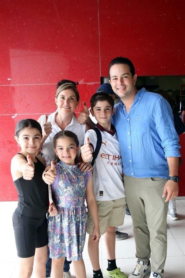 Cecilia Villarreal, Rodrigo Prieto, Rodrigo Prieto, Fernanda Prieto y Valeria Prieto