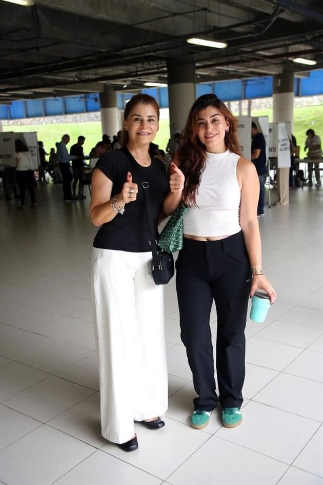 Maricarmen Salazar y Ana Karen Martínez
