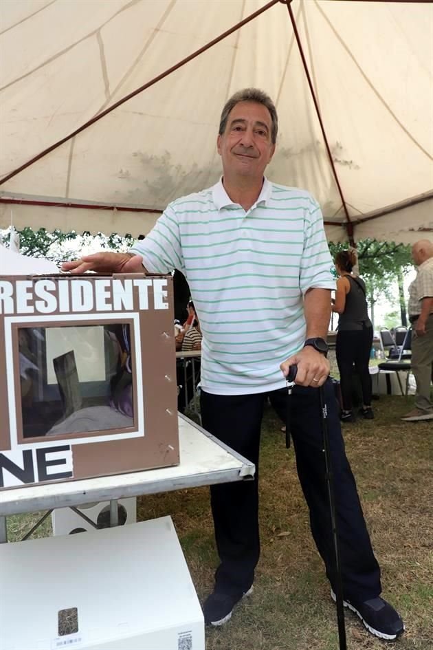 Carlos Kalifa Manzur
