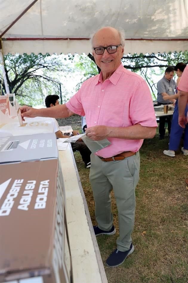 Raúl Hinojosa