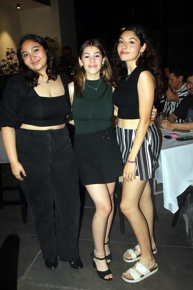 Regina Montalvo, Daniela Sarmiento y Andrea Acosta