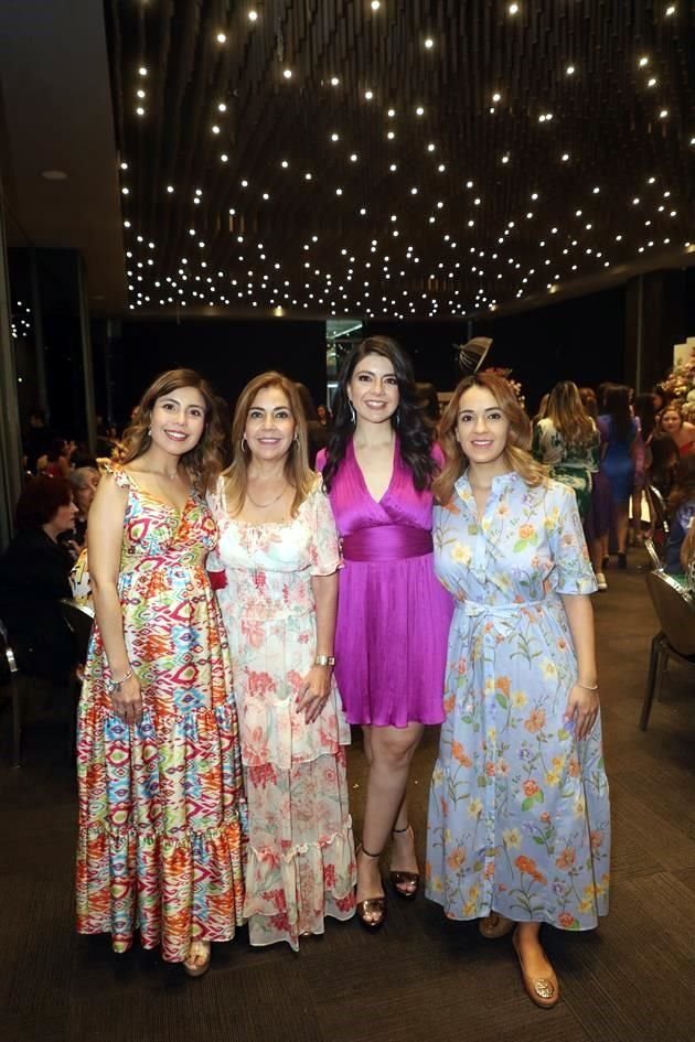 Abigail Garza, Yadira Garza, Victoria Garza y Karen Garza