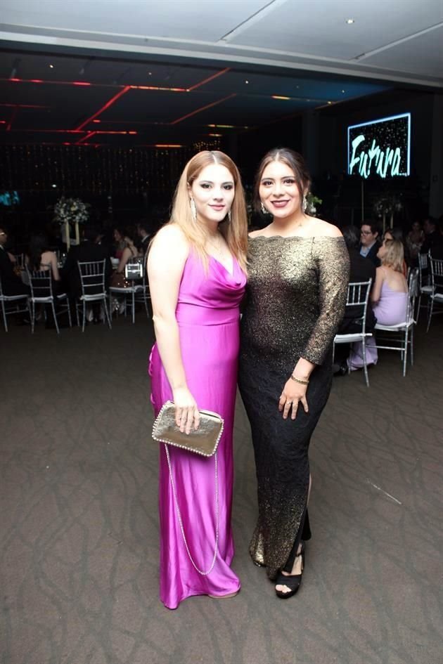 Mitzi Chuc y Adriana Mier