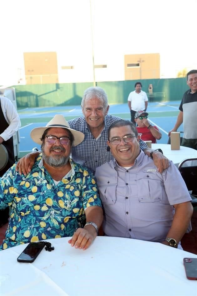 Luis Arcadio Rodríguez, Pedro  Lozano y Luis Domingo González