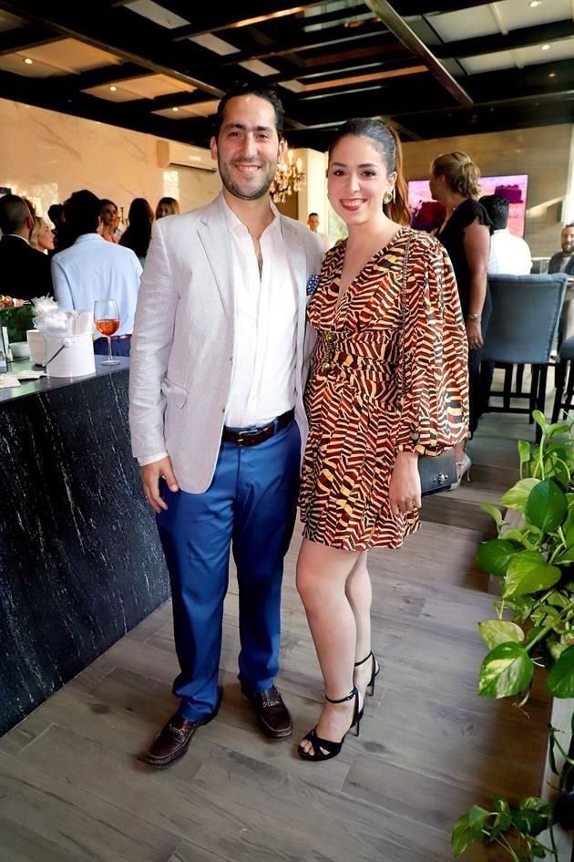 Renato Drexel y Daniela Ballesteros