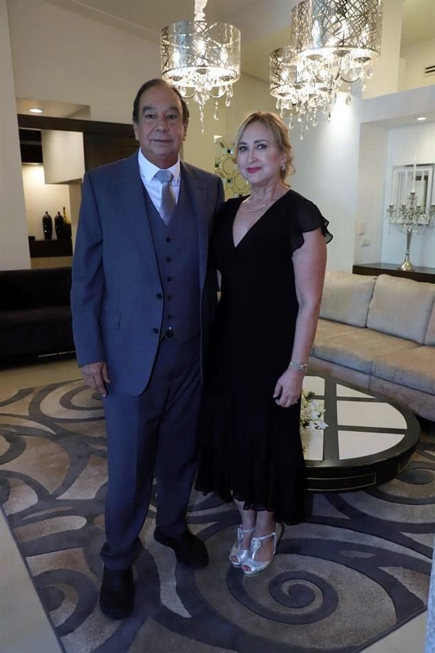 Elías Andonie Giacomán y Lisa González de Andonie