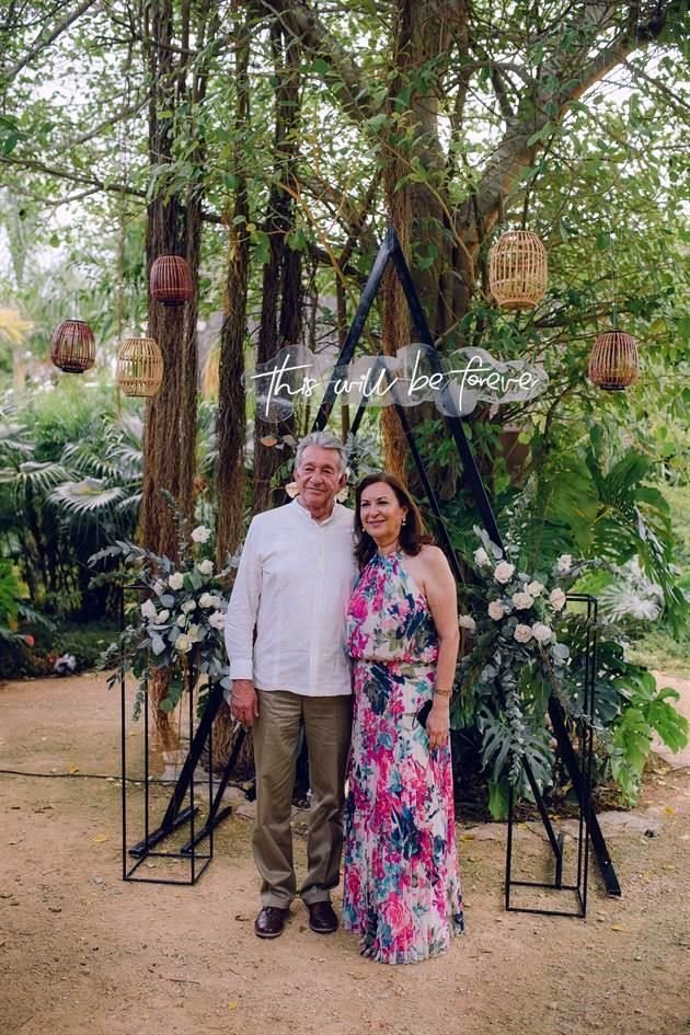 Miguel Orta y Elva Hernández