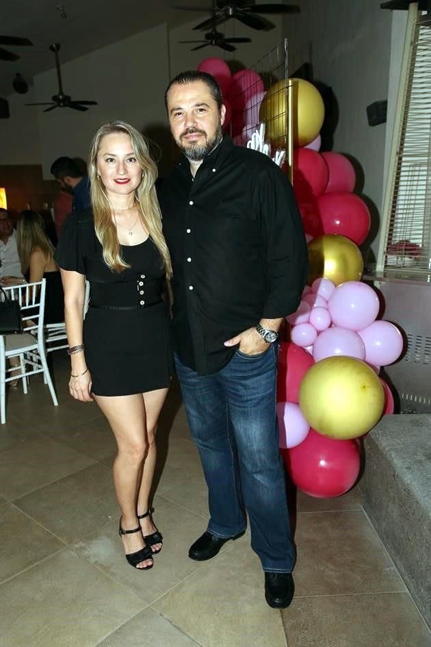 Denisse Contreras y Daniel García