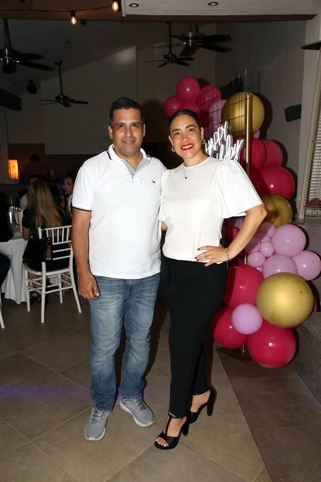 Javier Gutiérrez y Olimpia Martínez