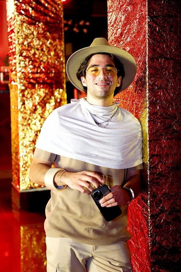 Akar Escamilla Gómez