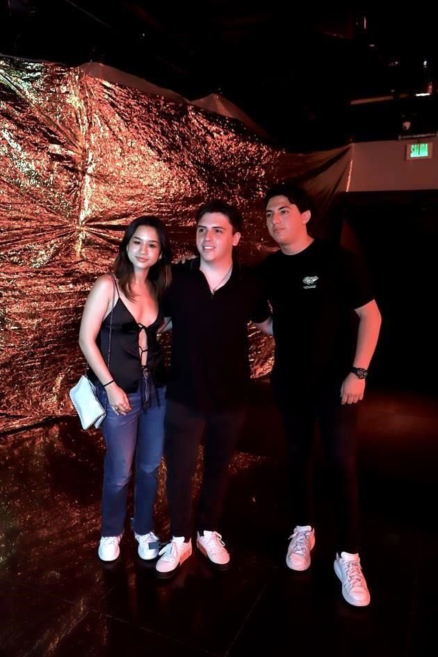 Alejandra Zamora, Andrés Gómez y Ricardo Garza