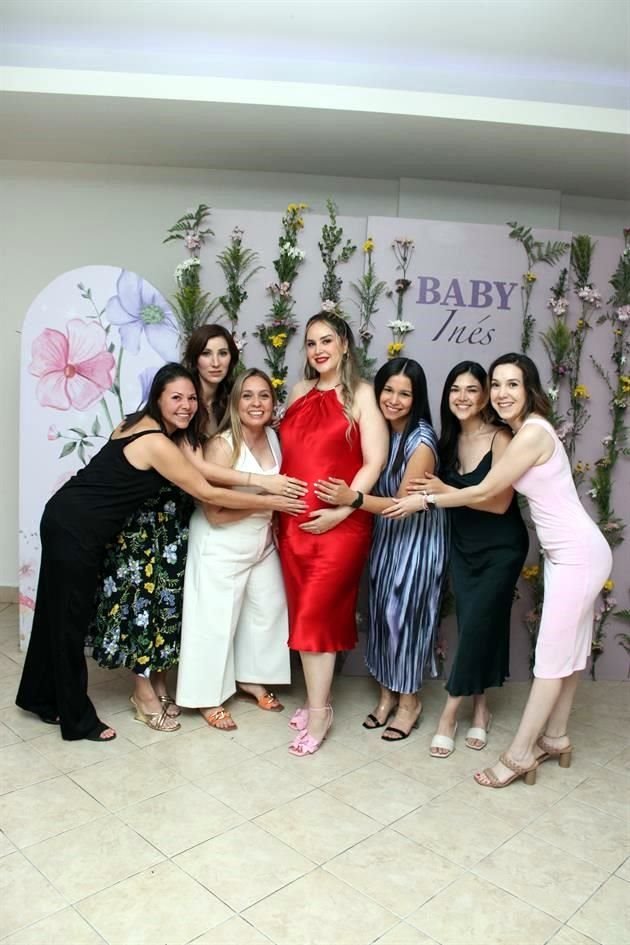 Jessica García, Melissa de Peña, Julia Ordaz, Rosy Treviño de Cisneros, Karina Rodríguez, Thalía García y Lore Ordaz