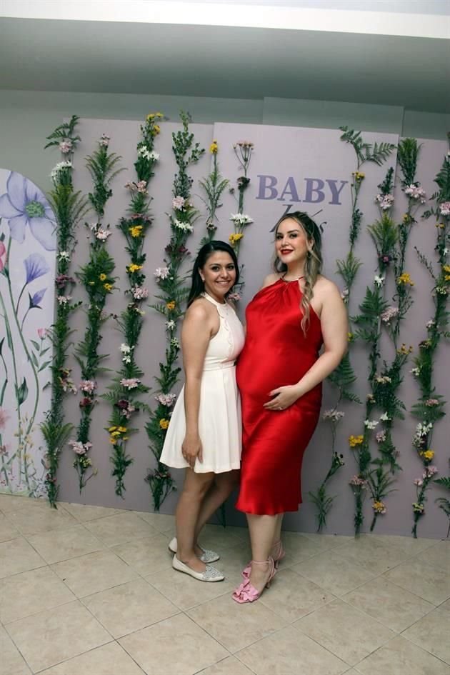 Fernanda Plancarte de Treviño y Rosy Treviño de Cisneros