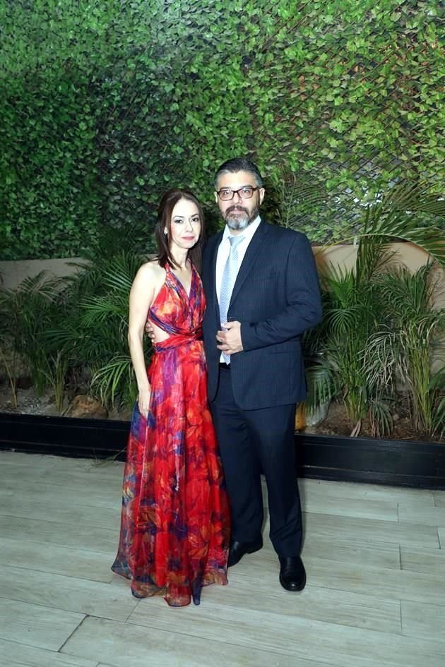 Alicia Tijerina y Fabián Barrera