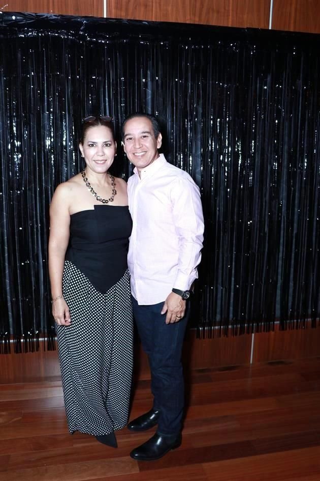 Alejandra Villarreal y Gerardo García