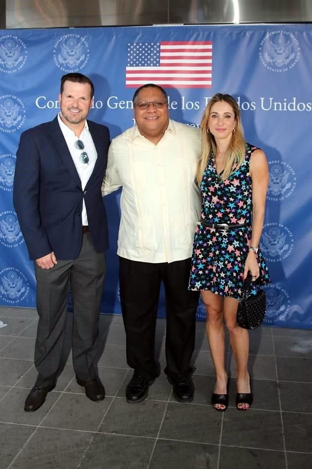 Vangy González de Martínez, Roger C. Rigaud y Alfredo Martínez