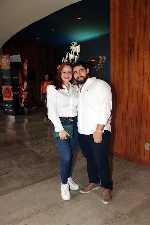 Adriana Arévalo y Óscar Contreras