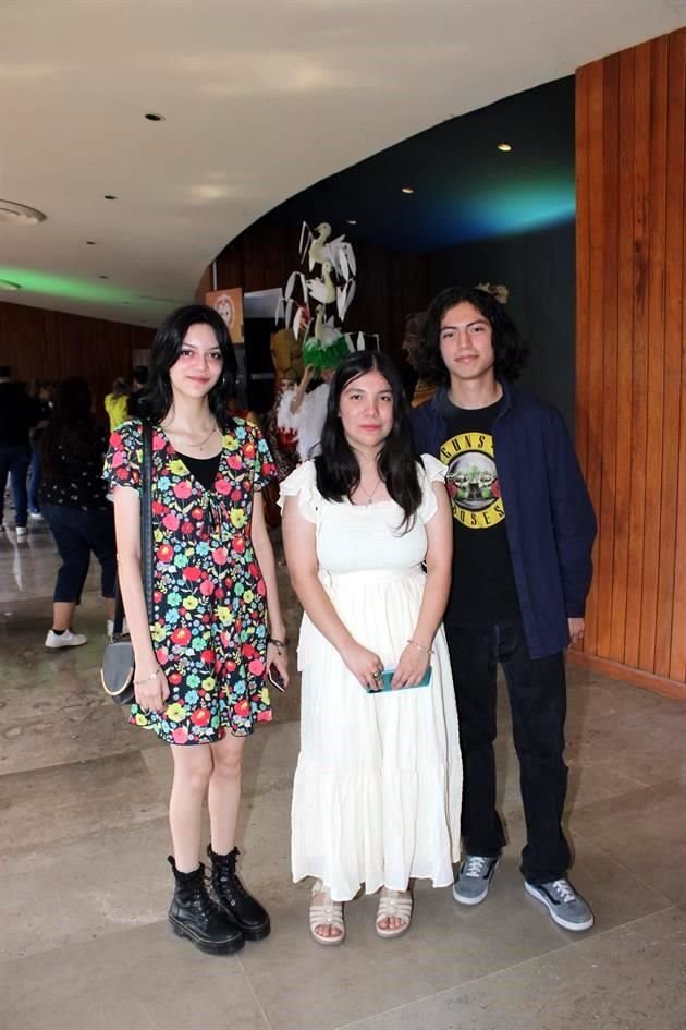 Mariana Zamora, Arely Amado y René Serrato