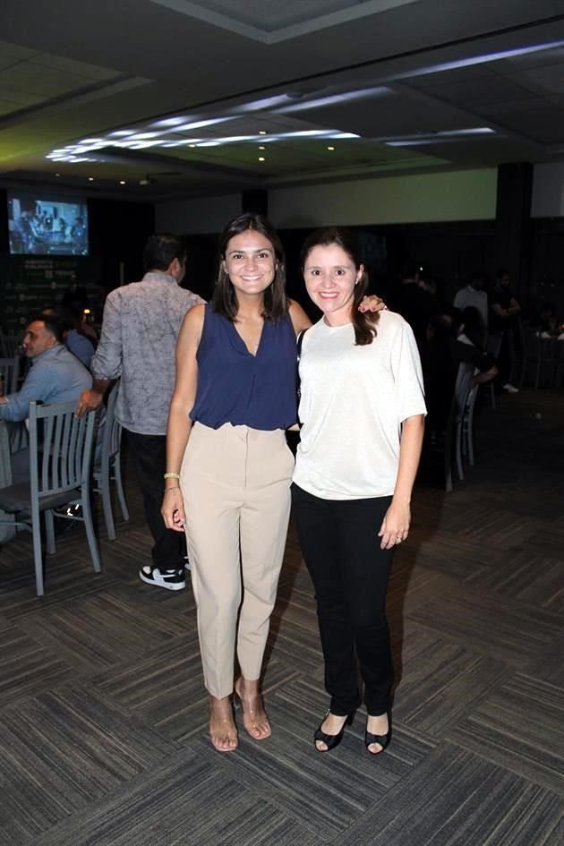 Mary Tere Farías y Andrea Ortiz