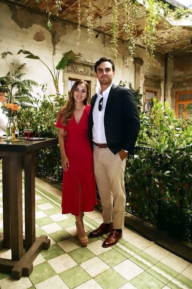 Narda García y Fernando Regil