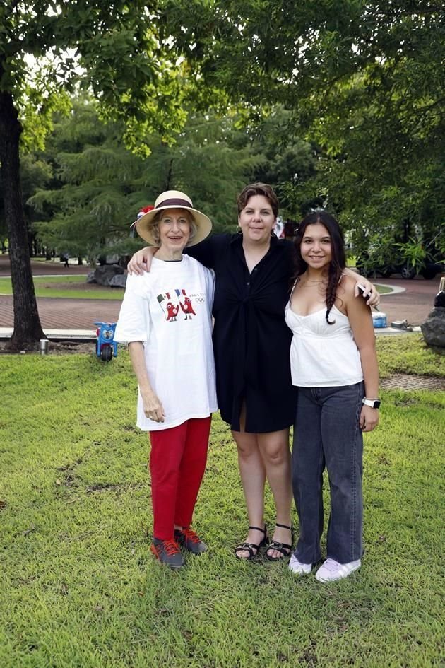Mireille Rossez, Alexandra Rossez y Perla Rossez