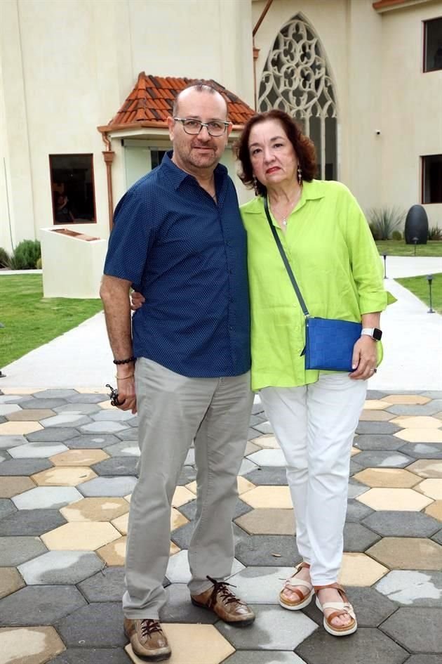 Nestor Aguilar y Sonia Rivero