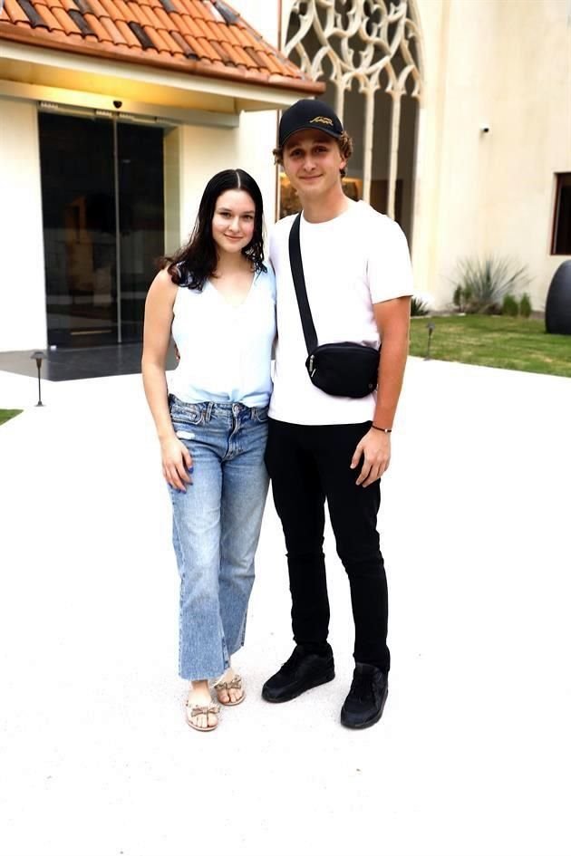 Paola Treviño y Fiero Fernández