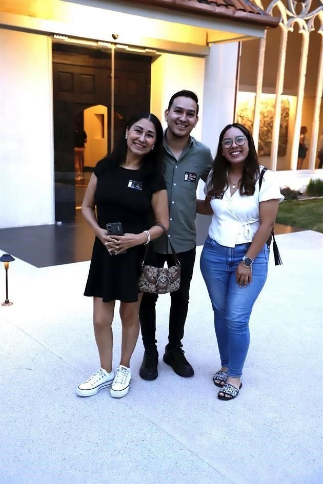 Graciela Luévano, Raymundo Rodríguez y Nancy Vaquera
