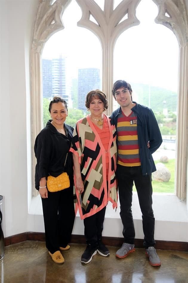 Ana María López, Sofialeticia Morales Garza y Walter Beller Morales